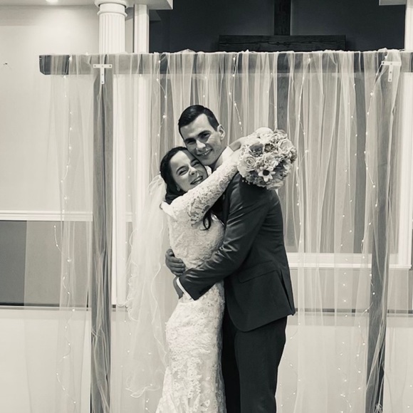 Meet your Posher, Ainslee - Picture 1 of 1